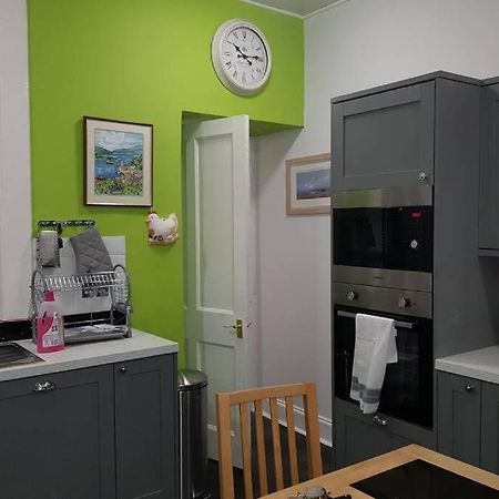 Snug - Fountain Bank Apartment Хелънсбърг Екстериор снимка